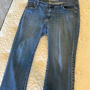 Old navy bootcut jeans size 32